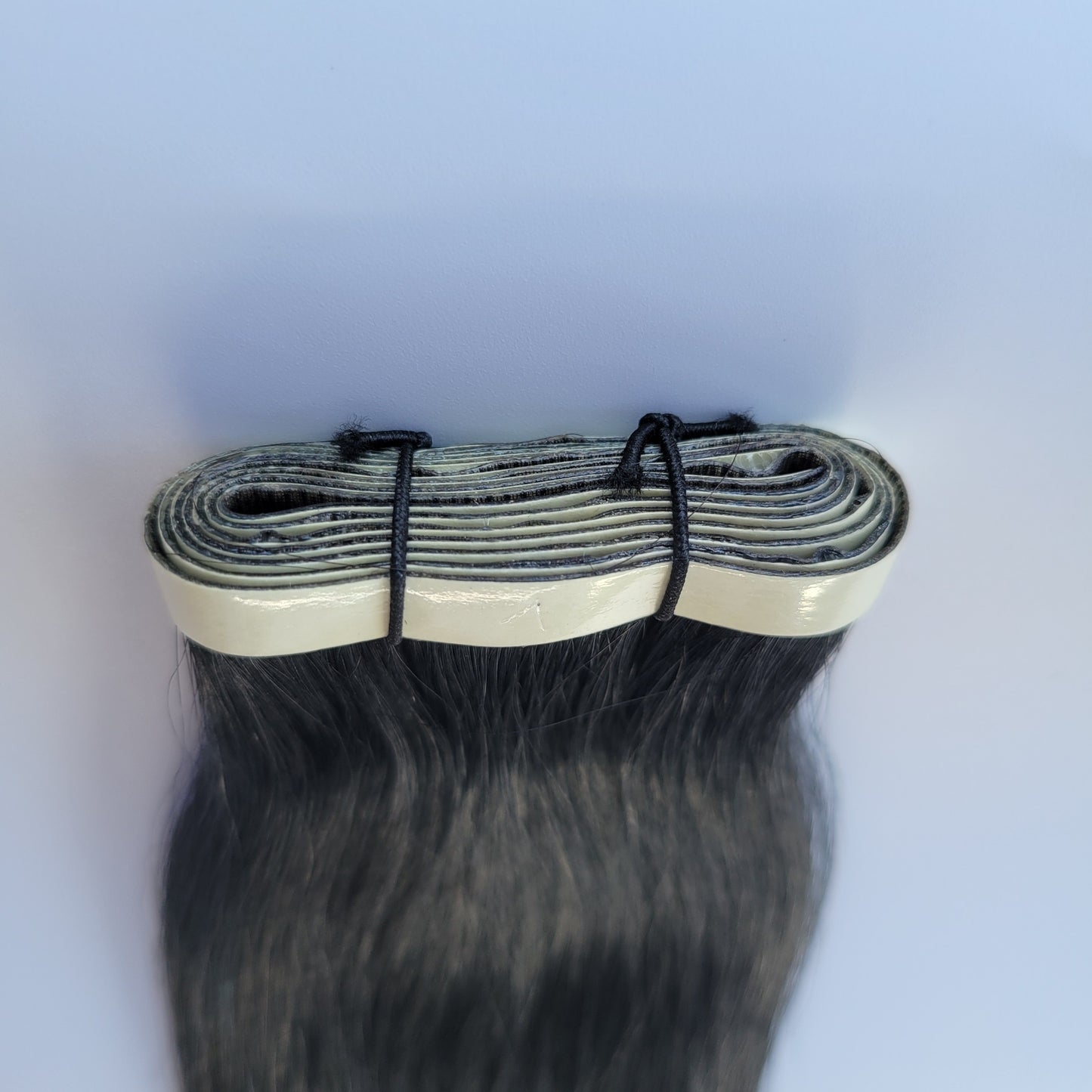 Extensions adhésives "Long Tape Weft" - Couleur #01 (Noir Majirel 1)