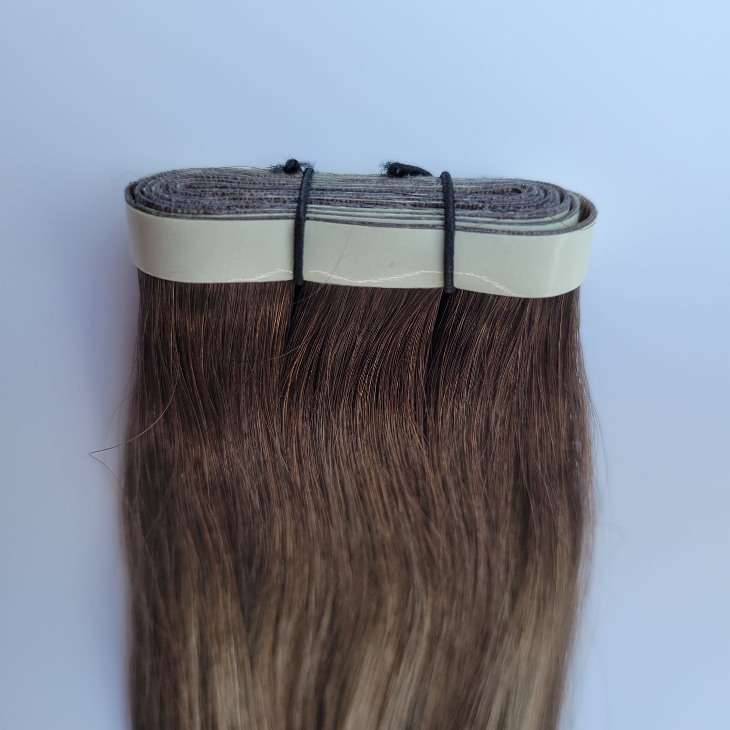 Extensions adhésives "Long Tape Weft" - Couleur #SA (#SIRENA : Majirel 6 + Balayage fin naturel)