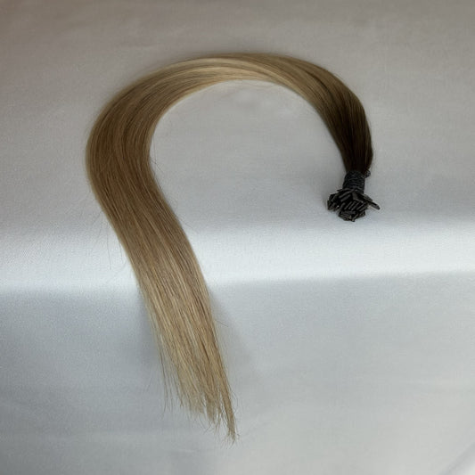 Extensions à la kératine - Couleur #DA (#DELIA = Majirel 7 + Ombré méché beige doré)