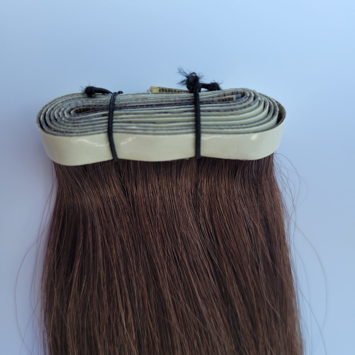 Extensions adhésives "Long Tape Weft" - Couleur #04 (Blond foncé doré Majirel 6.3)